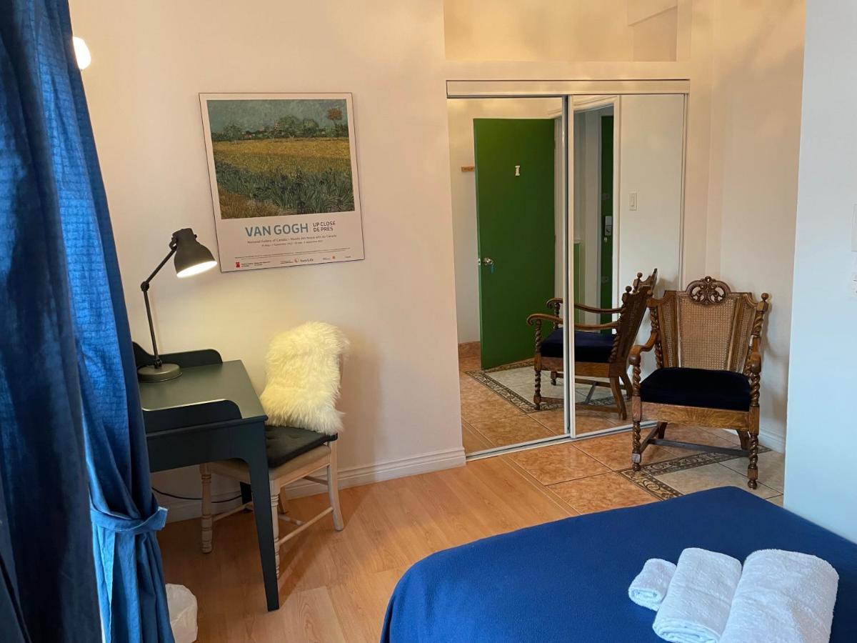 Chambres El Mediterraneo Rooms Монреал Екстериор снимка